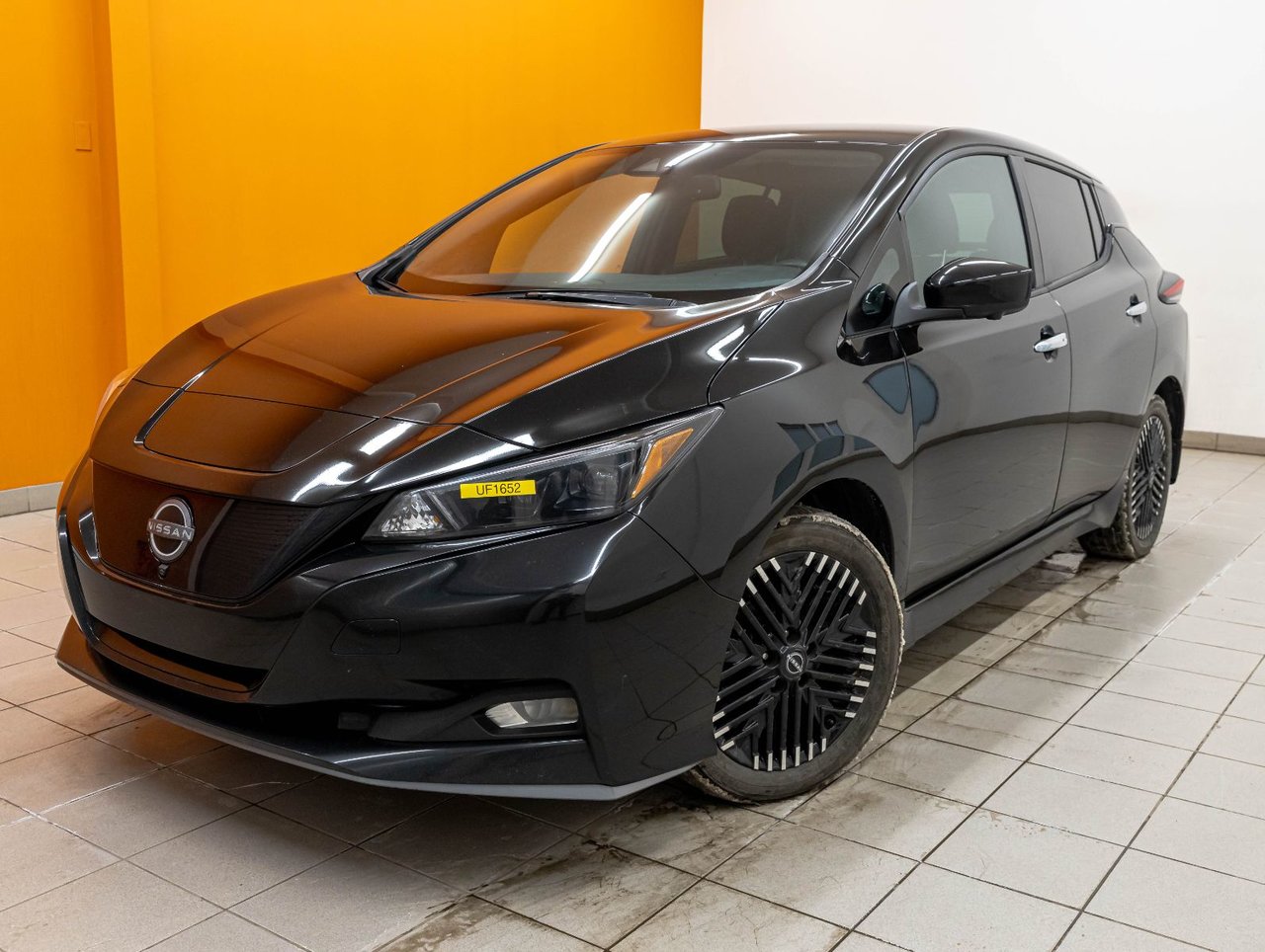 2023 Nissan LEAF SV Plus FWD