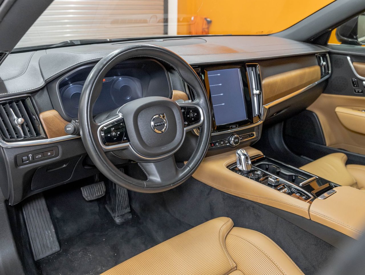 2018 Volvo S90