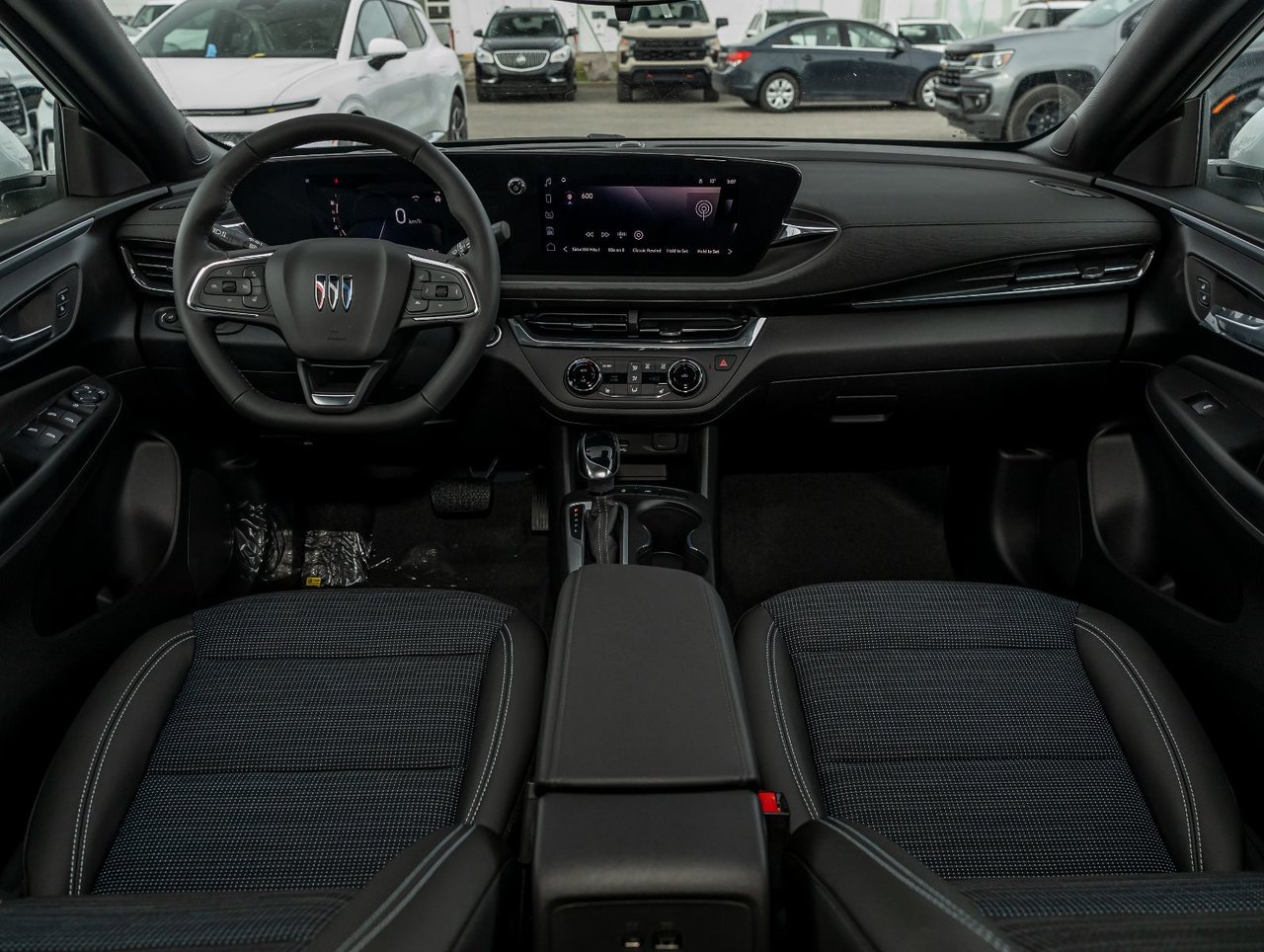 Used 2025 Buick Envista with 10 km for sale at Otogo