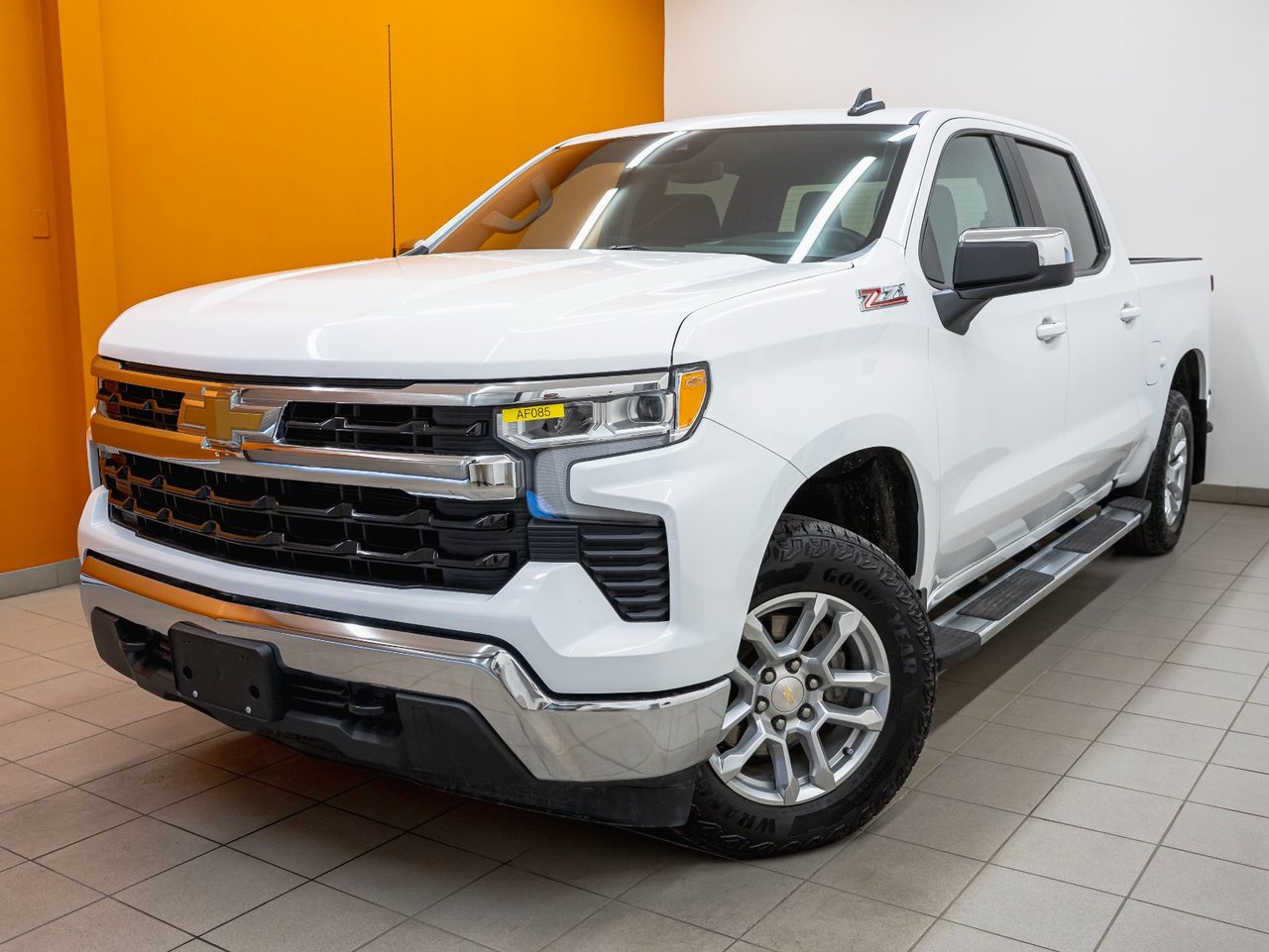 2023 Chevrolet Silverado 1500 LT Crew Cab 4WD