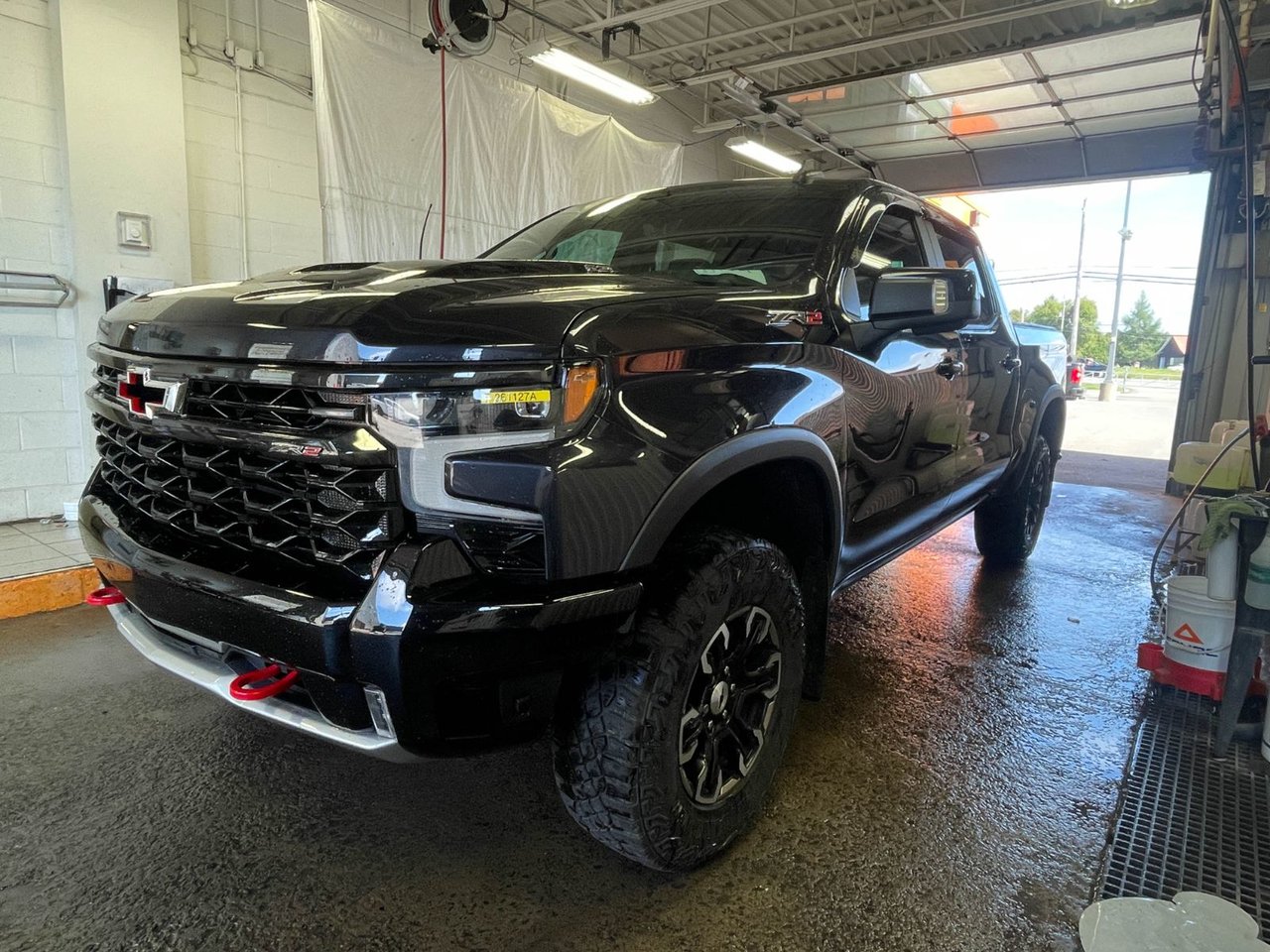  2023 Chevrolet Silverado 1500 ZR2 Crew Cab 4WD   