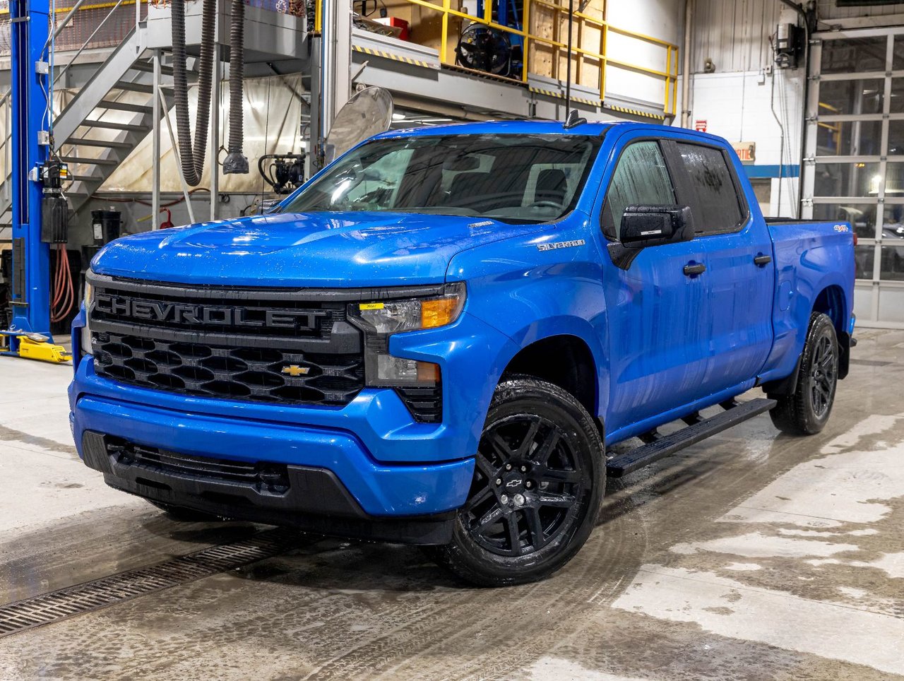 2026 Chevrolet Silverado 1500 Custom Crew Cab 4WD