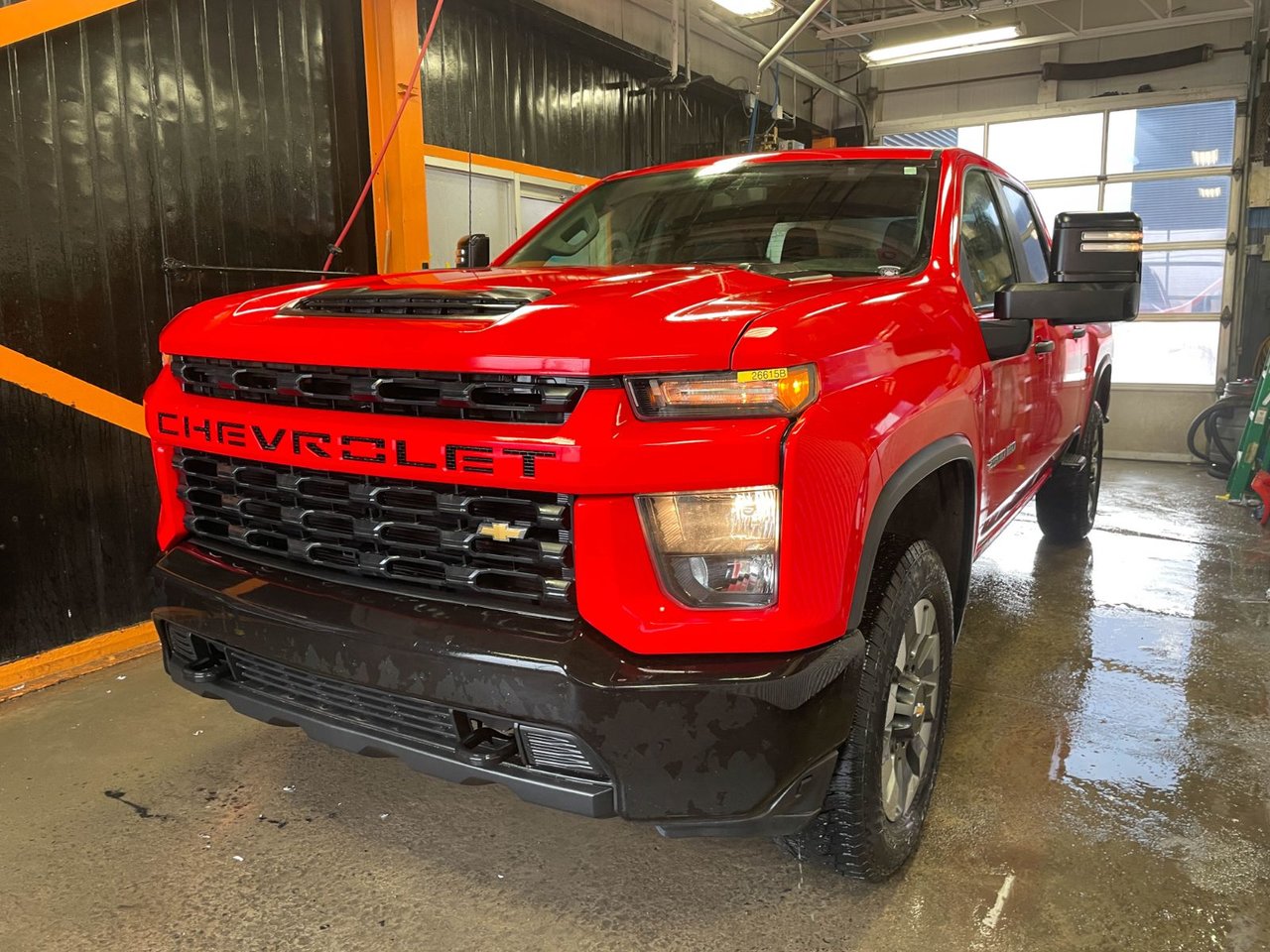 Chevrolet Silverado 2500HD Custom Crew Cab 4WD 2022