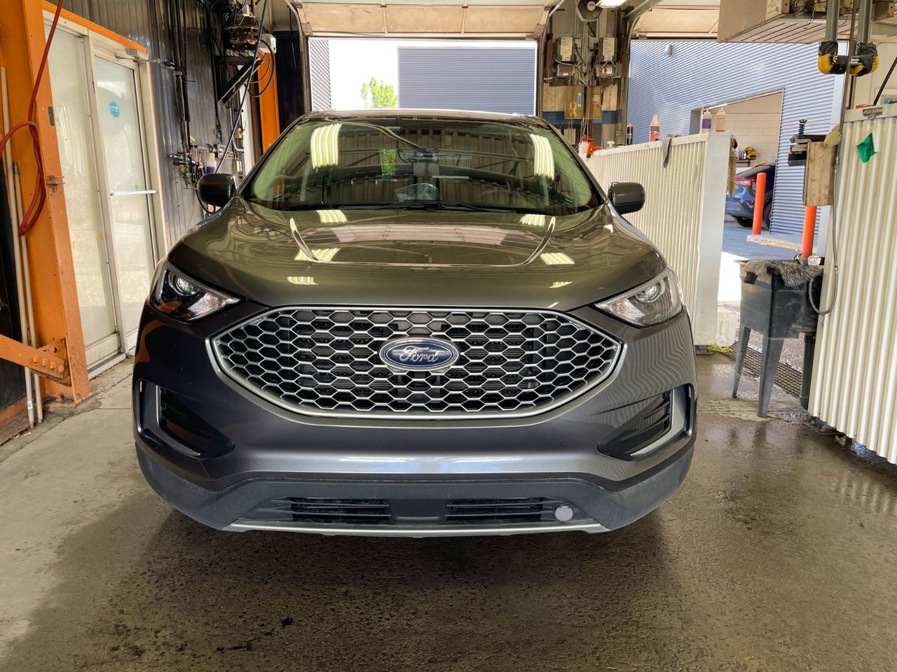 2023 Ford Edge