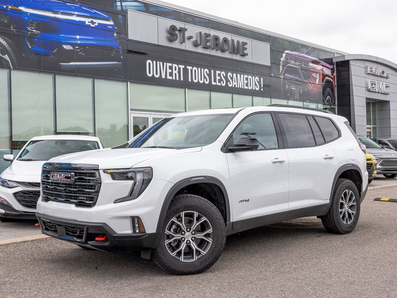 GMC Acadia 2024 usagé de 40 km à vendre chez Otogo