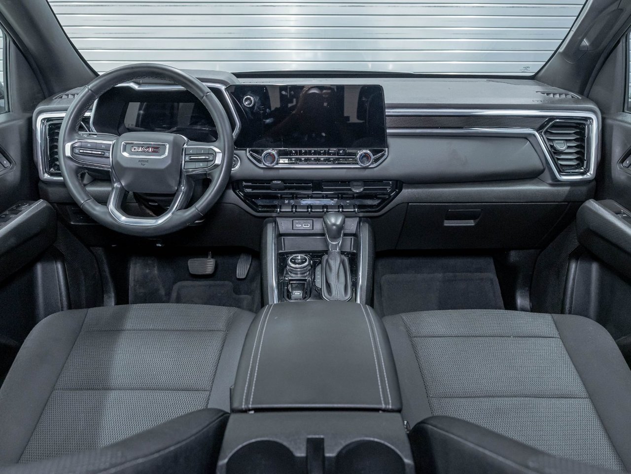 2024 GMC Canyon