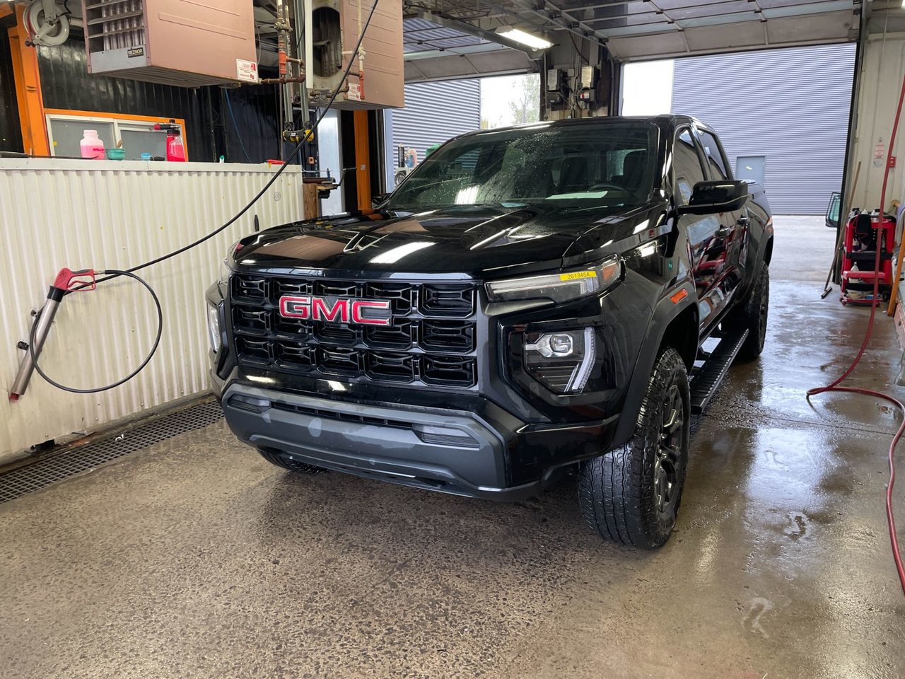 2025 GMC Canyon Elevation Crew Cab 4WD