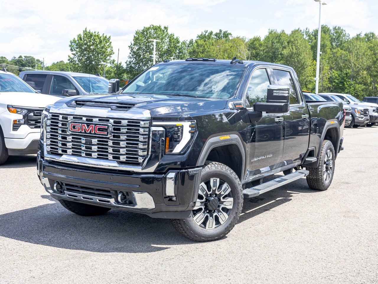 Onyx Black 2026 GMC Sierra 2500HD Pickup Truck Four-Wheel Drive Automatic