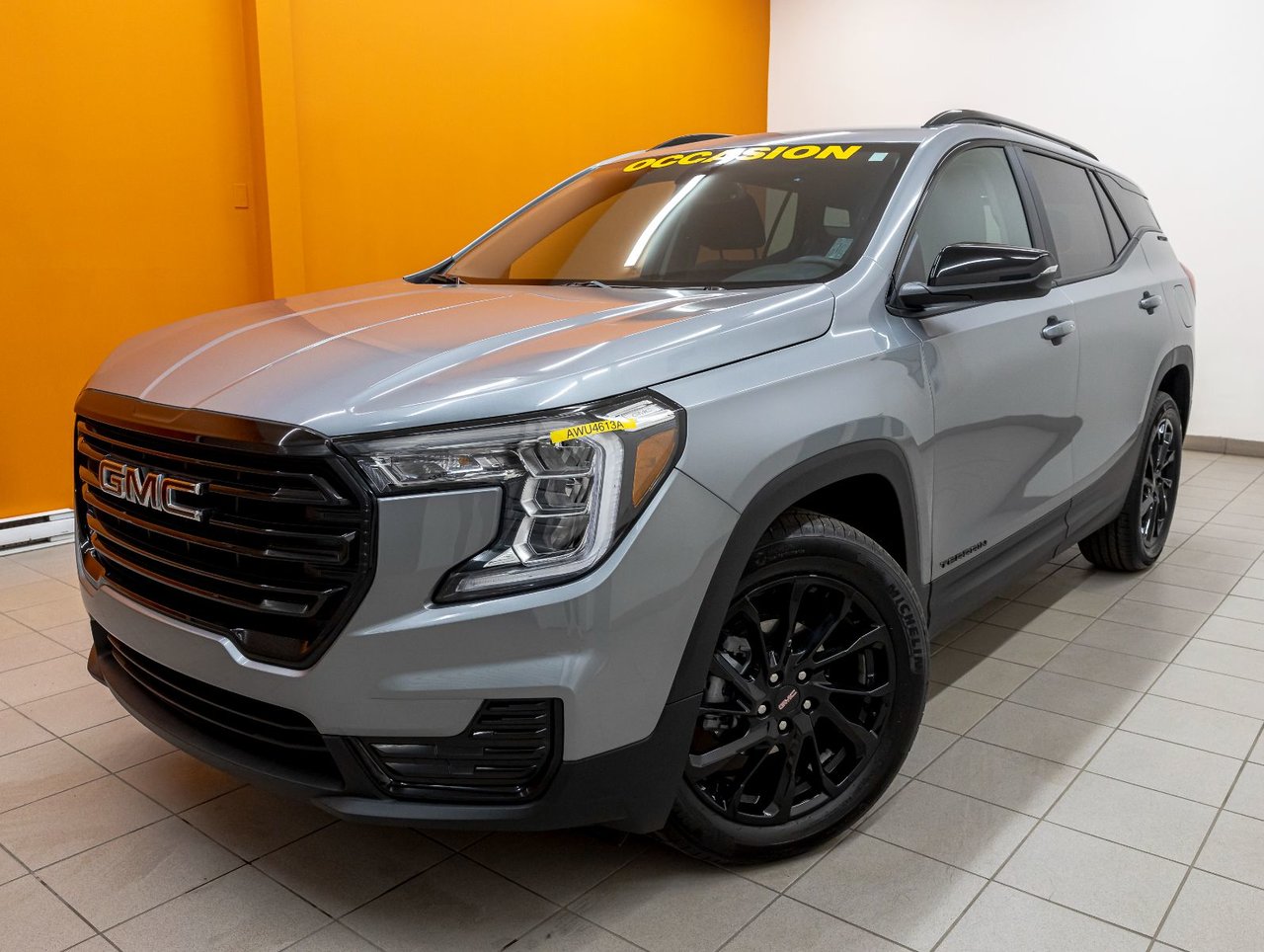 Used 2024 GMC Terrain with 4,381 km for sale at Otogo