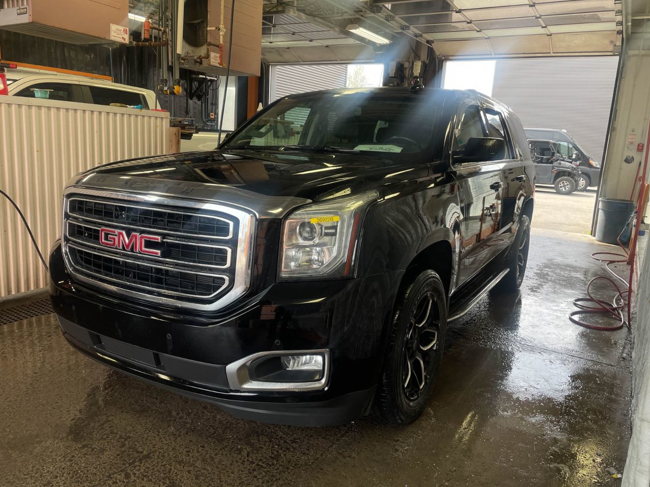 Onyx Black 2018 GMC Yukon SUV / Crossover Four-Wheel Drive Automatic