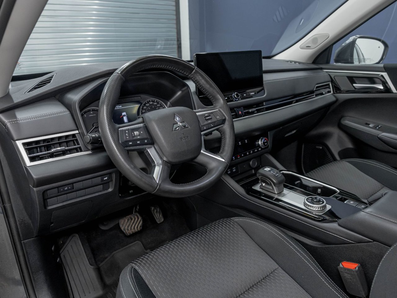 2025 Mitsubishi Outlander