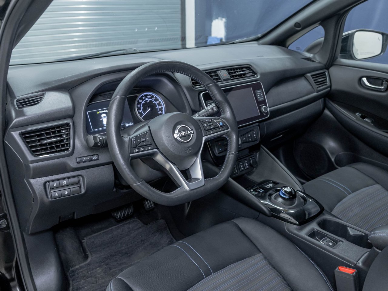 Nissan LEAF 2023