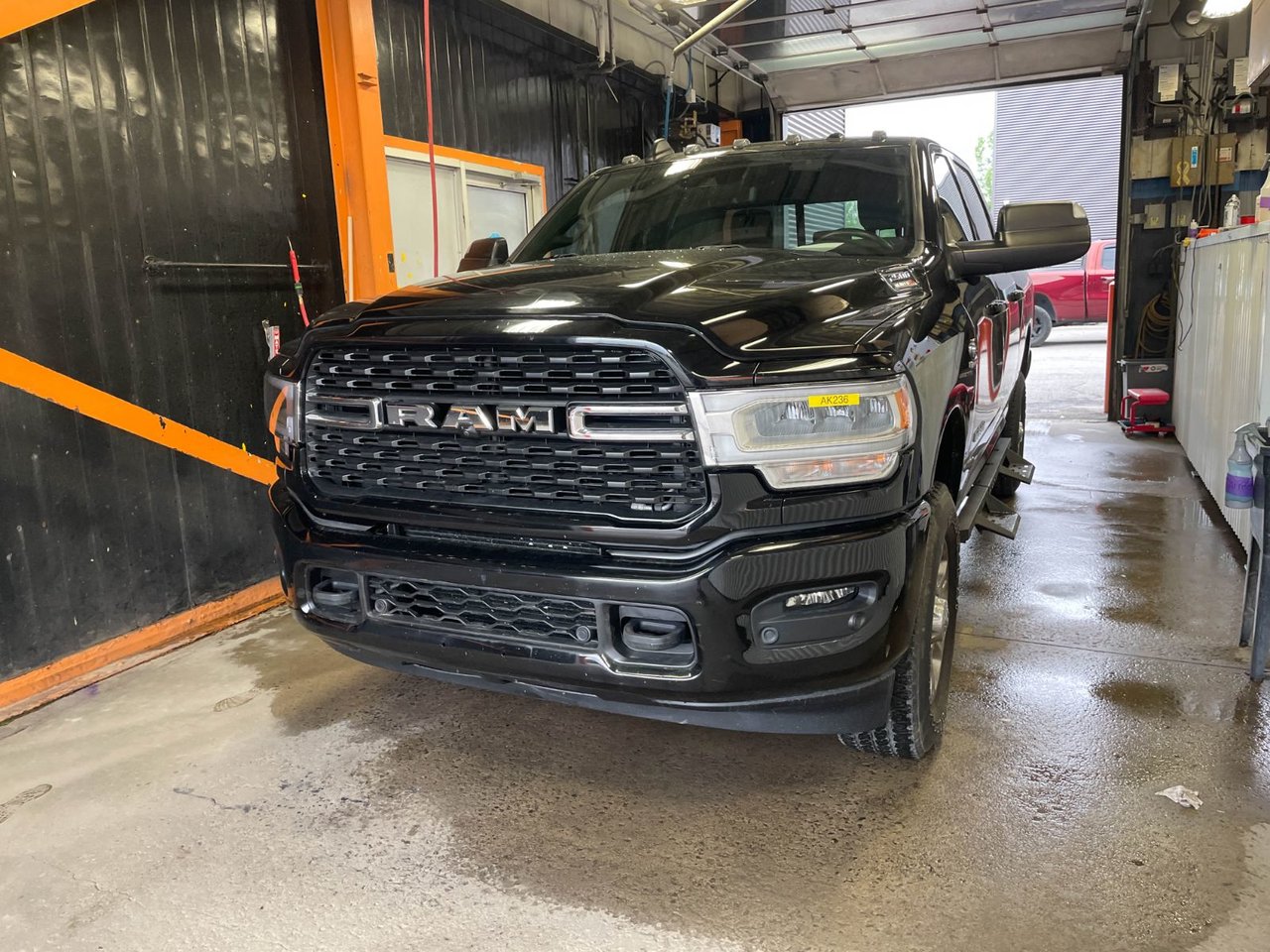 2022 RAM 2500 Big Horn Crew Cab 4WD
