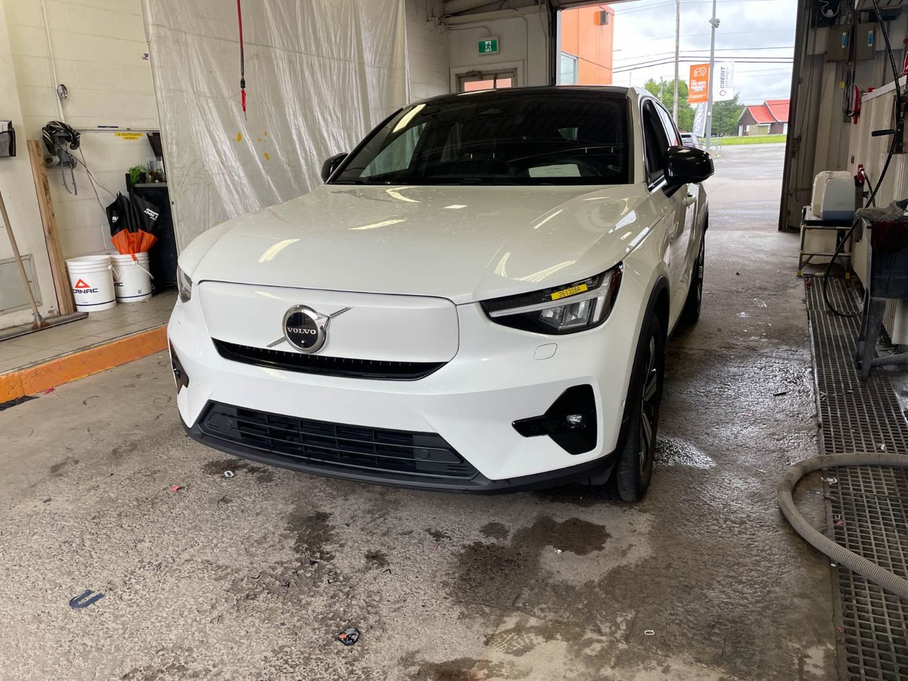 White 2023 Volvo C40 Recharge SUV / Crossover All-Wheel Drive Automatic