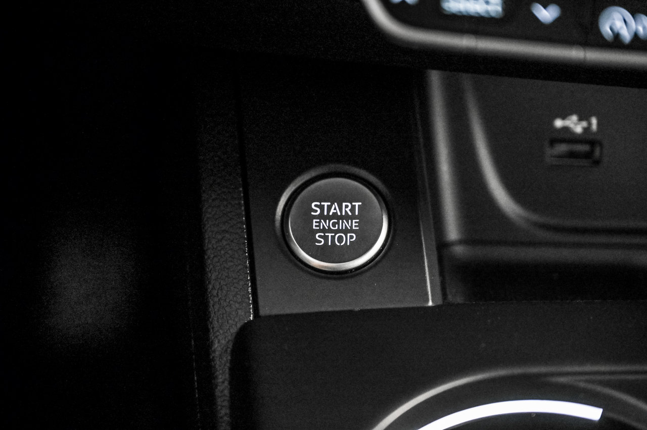 Audi A4 Sedan Komfort 2023-15