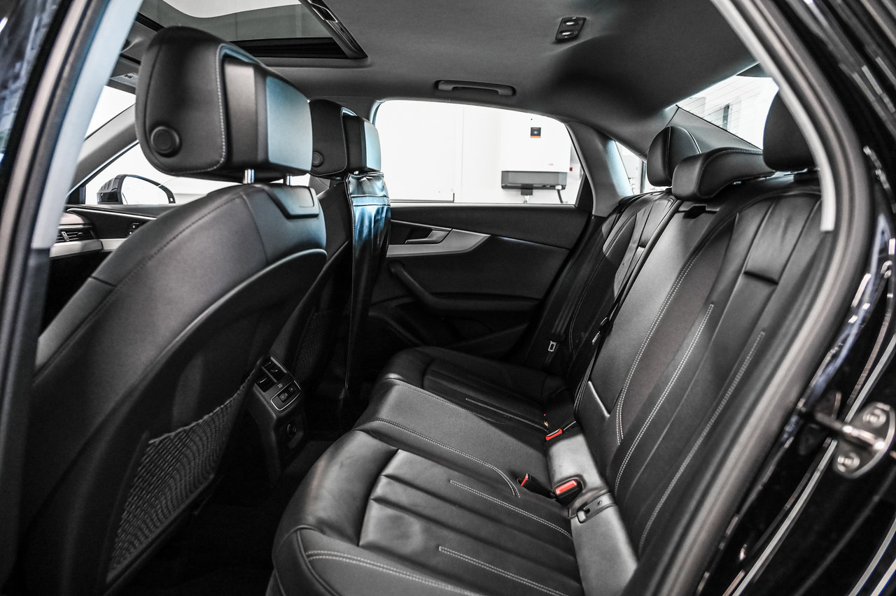 Audi A4 Sedan Komfort 2023-19