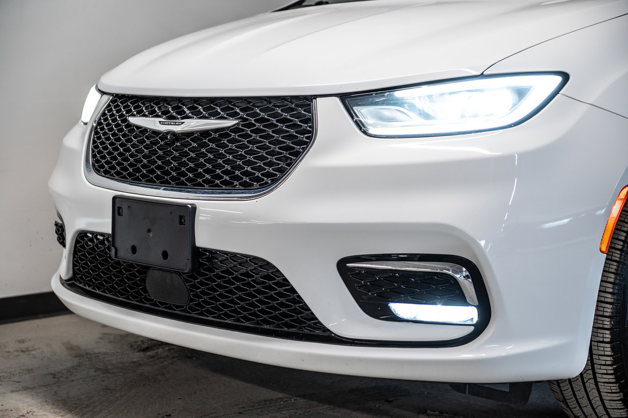 2022 Chrysler Pacifica Touring L-3