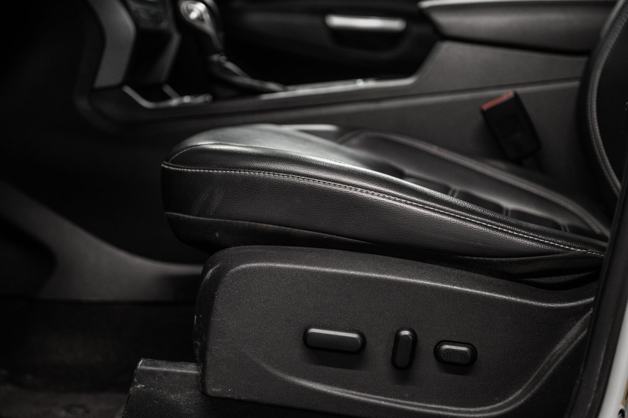 2019 Ford Escape SEL-15