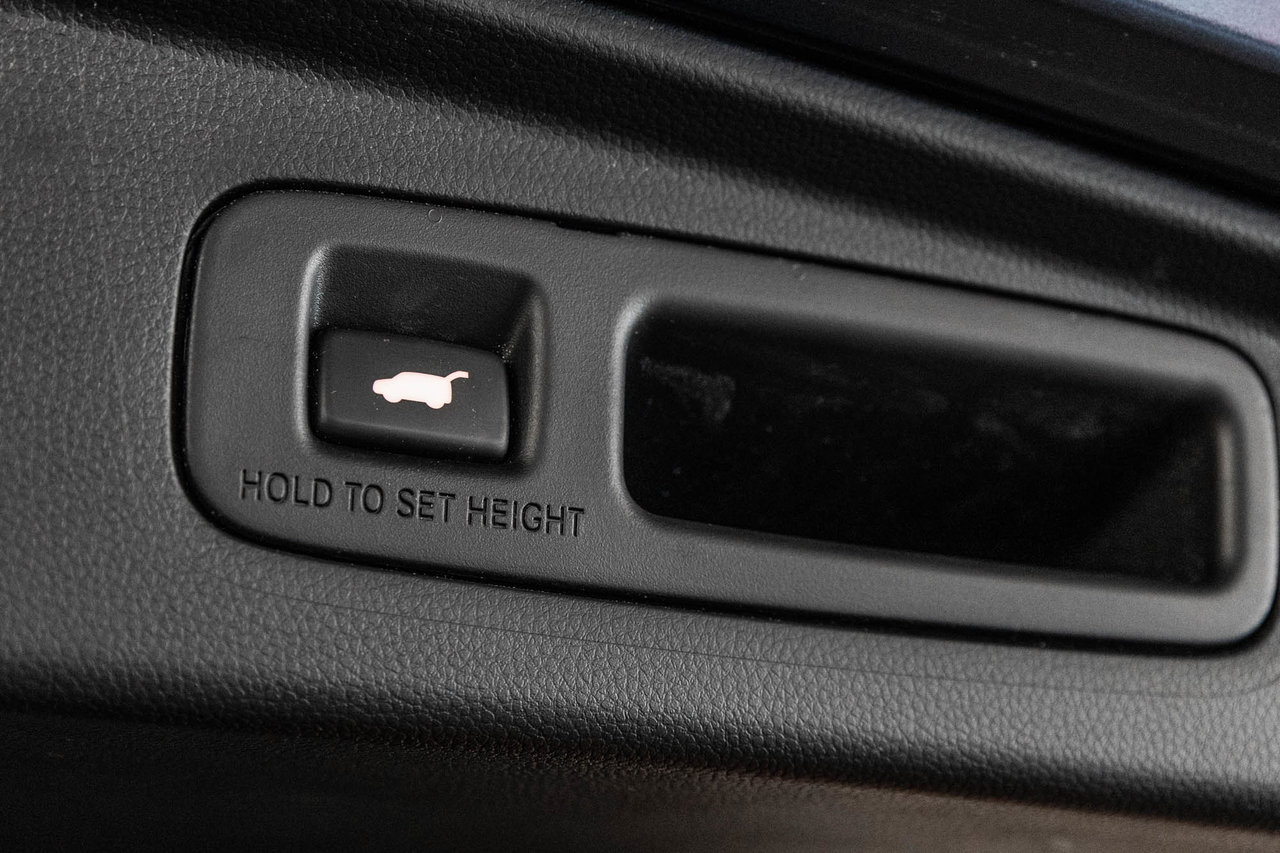 2023 Honda CR-V Hybrid Touring-11