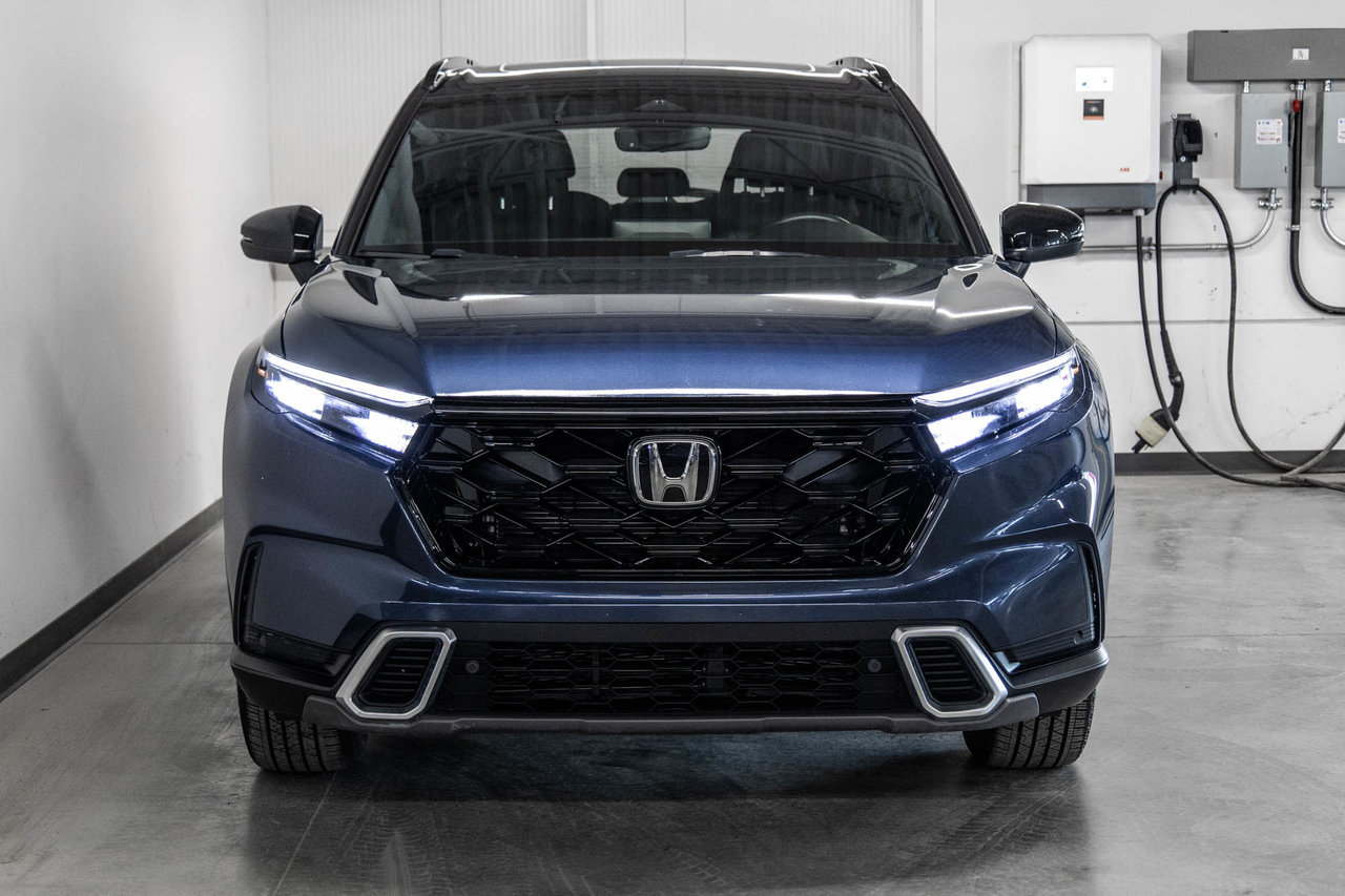 2023 Honda CR-V Hybrid Touring-1
