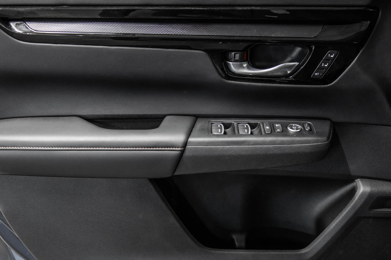 2023 Honda CR-V Hybrid Touring-13