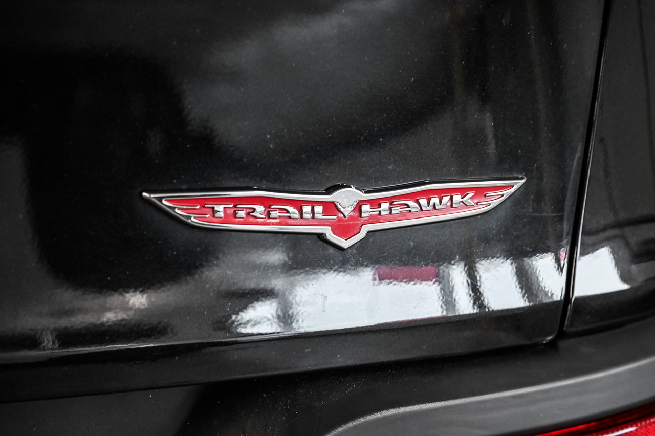 Jeep Cherokee Trailhawk 2015-8