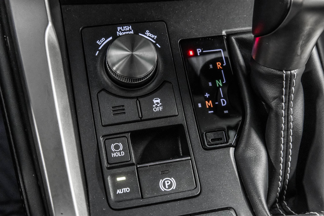 2020 Lexus NX 300-26