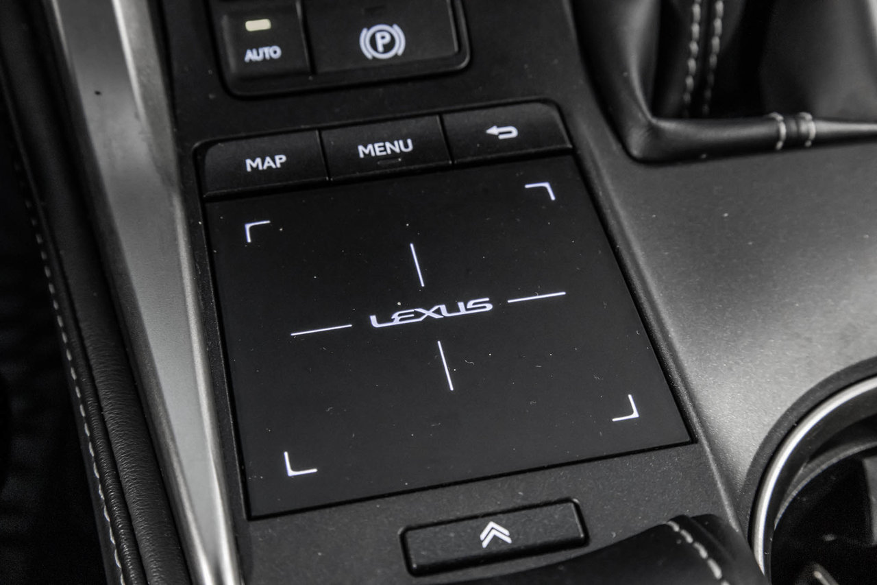 2020 Lexus NX 300-27
