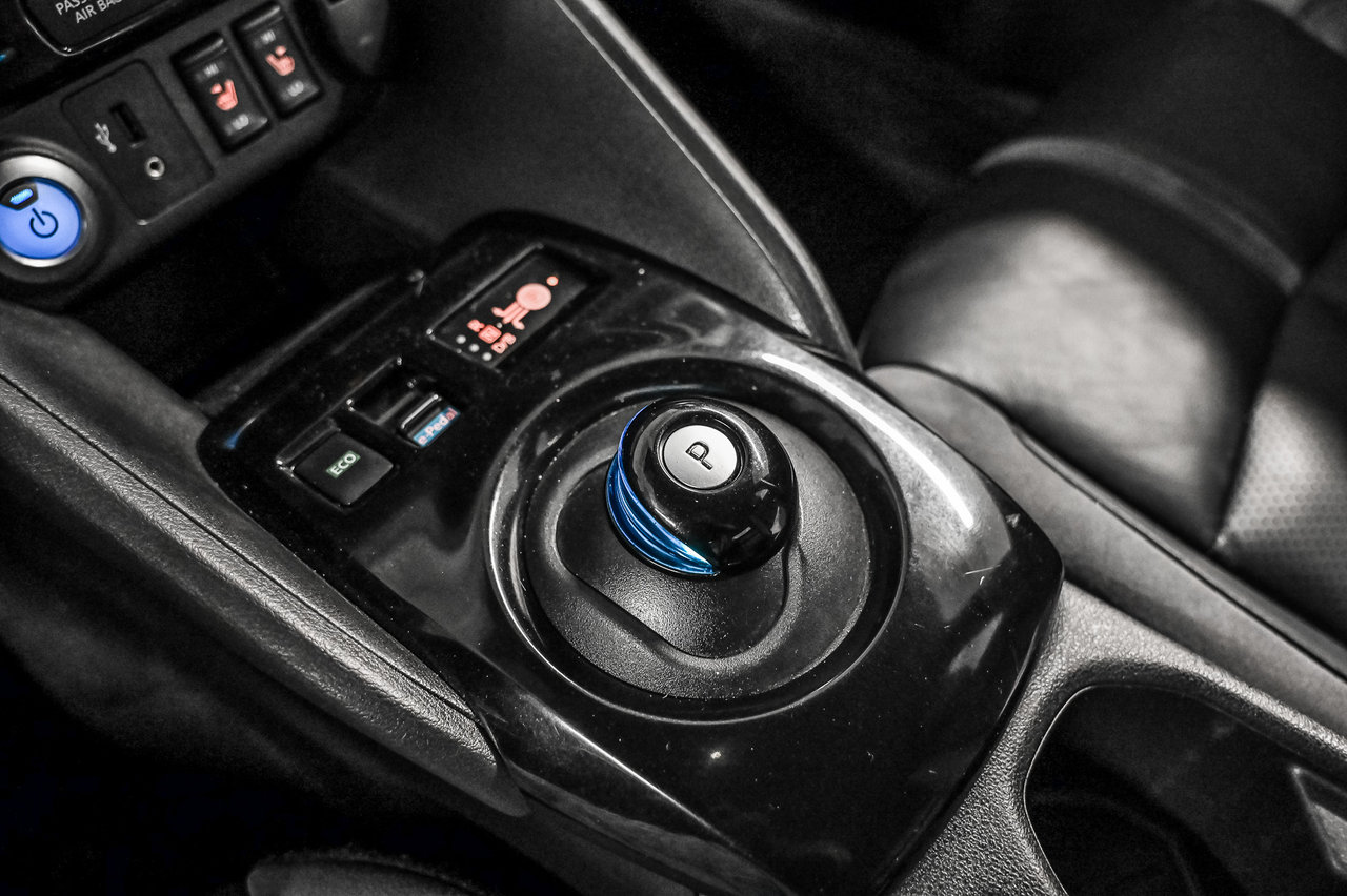 2018 Nissan LEAF S-18