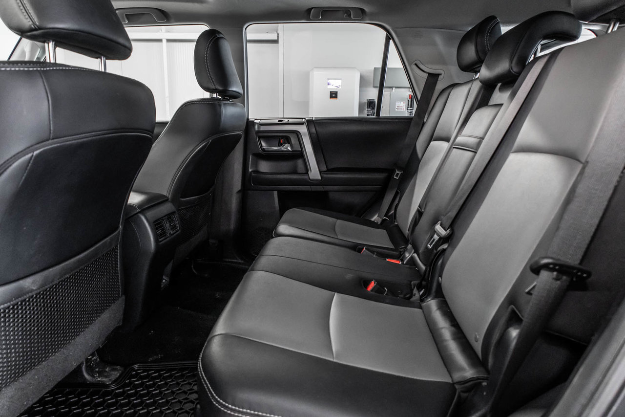 2024 Toyota 4Runner Base-30