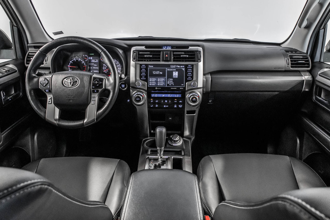 2024 Toyota 4Runner Base-32