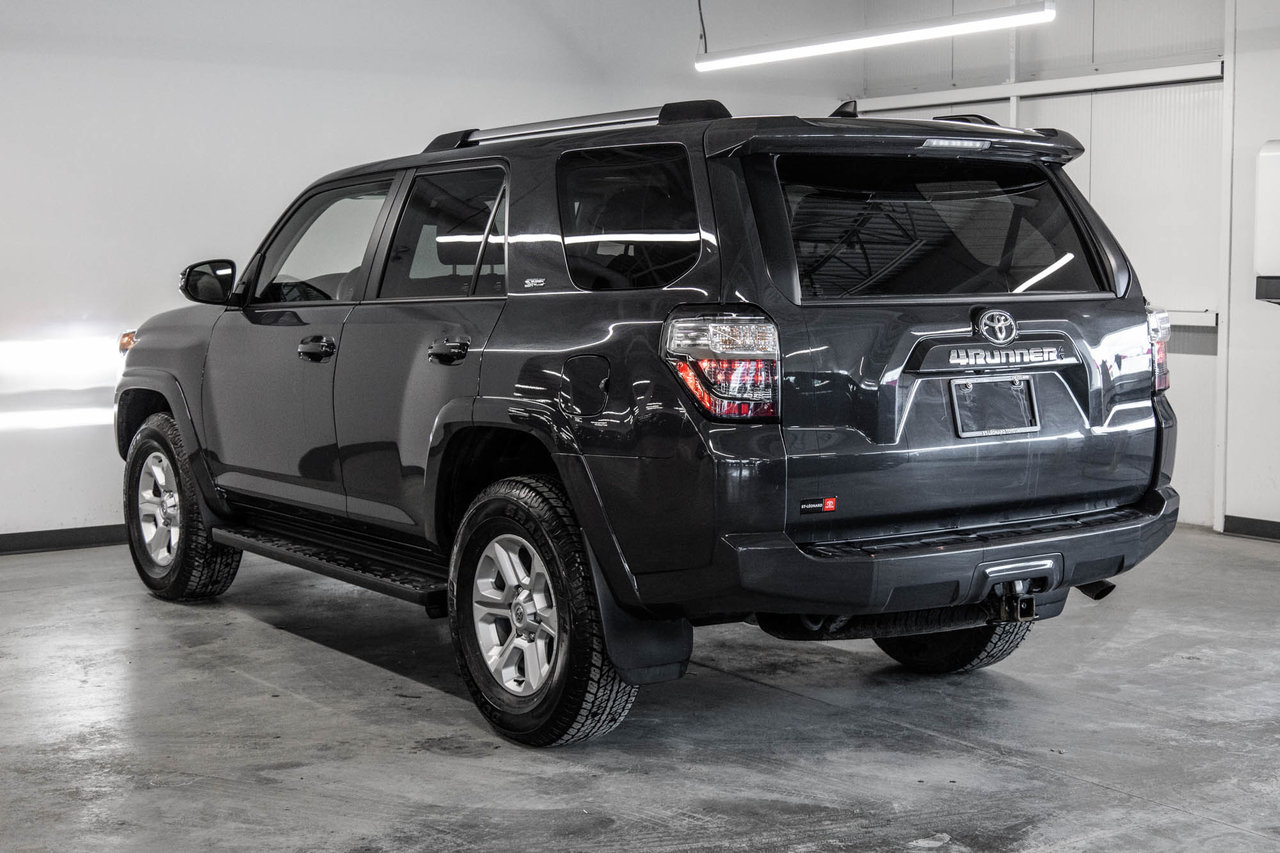 2024 Toyota 4Runner Base-6