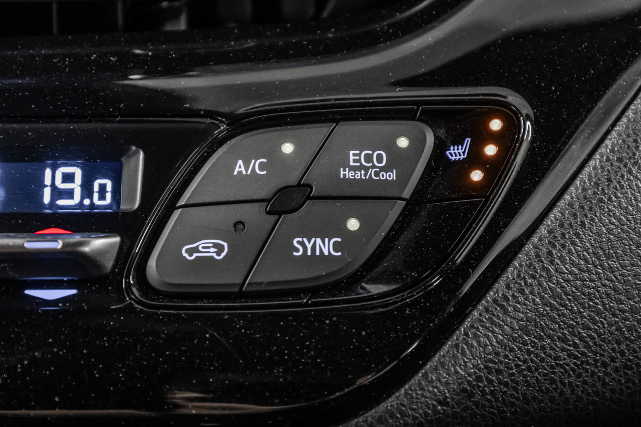Toyota C-HR Base 2019-21