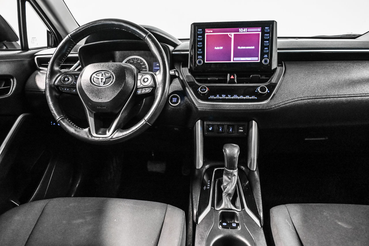 2022 Toyota Corolla Cross LE-19