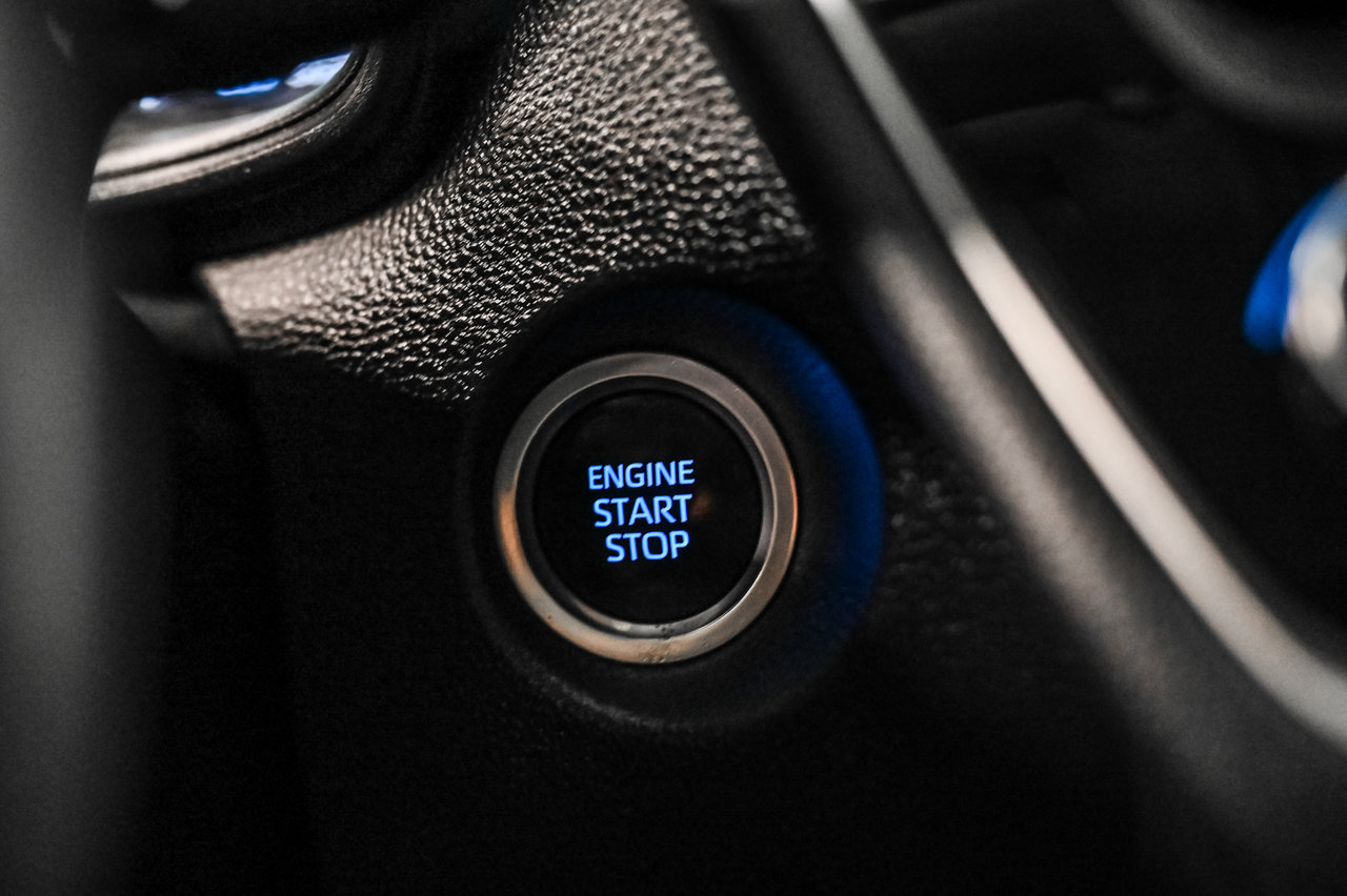 2022 Toyota Corolla Cross LE-15