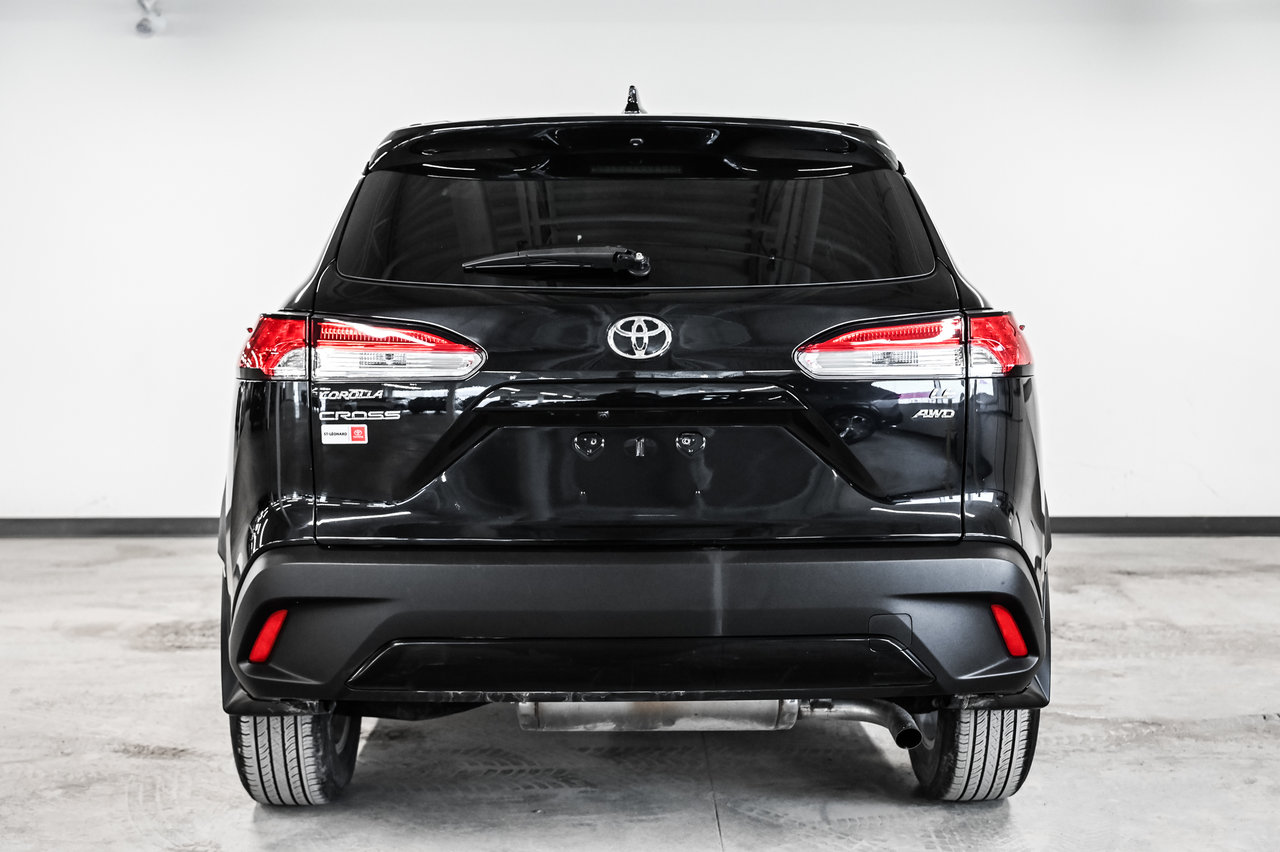 2022 Toyota Corolla Cross LE-5