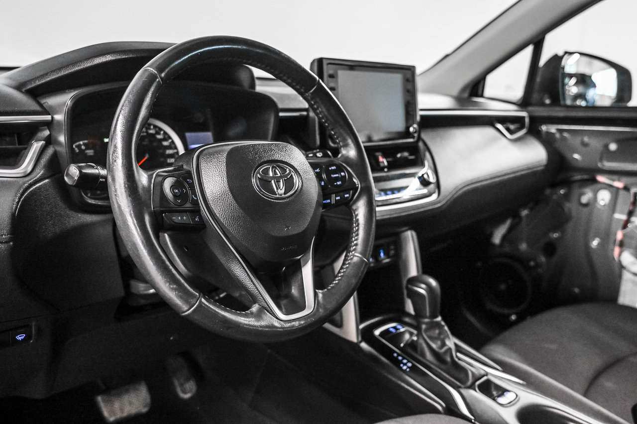 2022 Toyota Corolla Cross LE-9