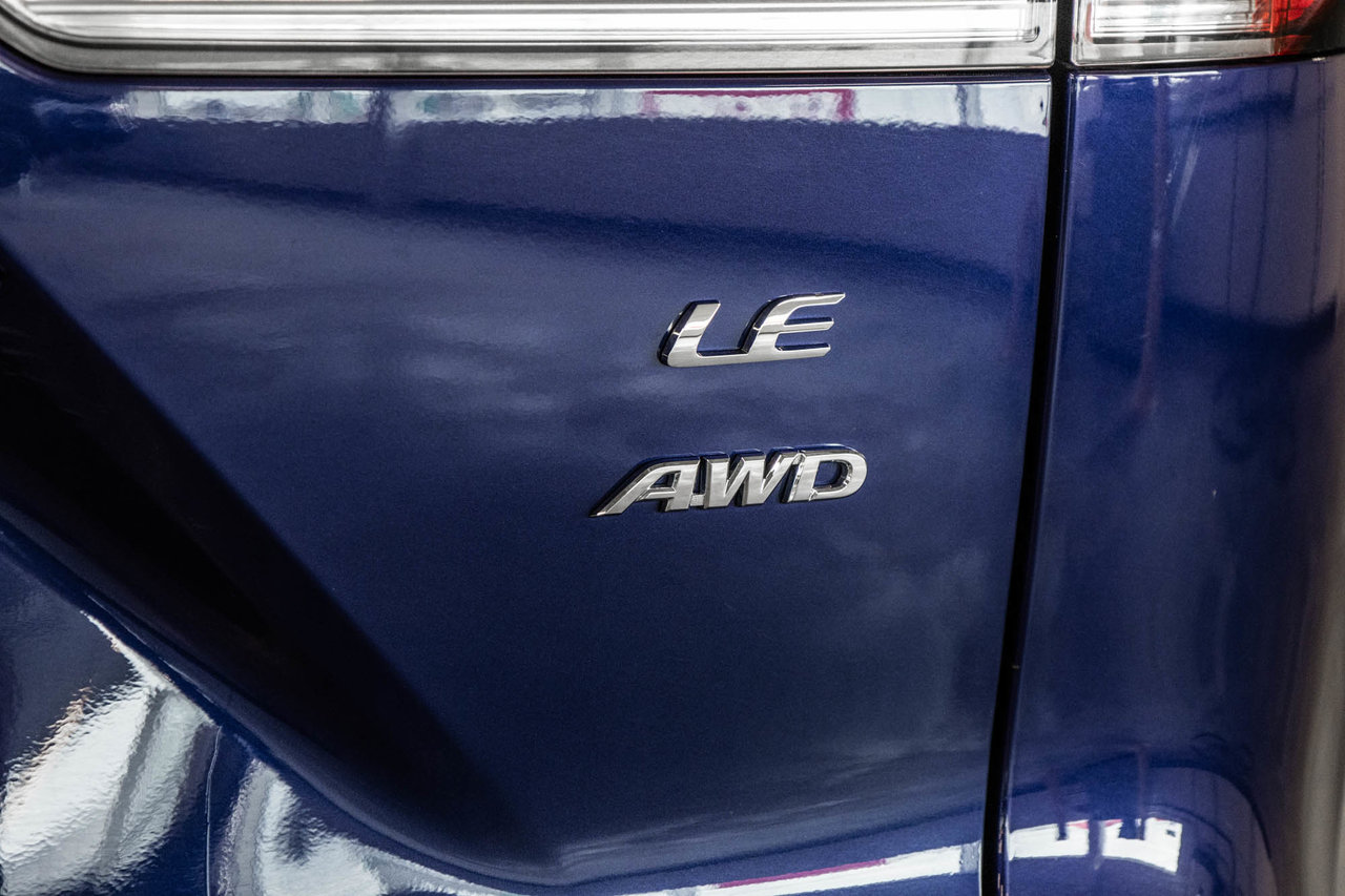 2023 Toyota Corolla Cross LE-9