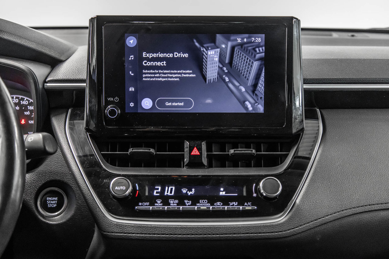 2023 Toyota Corolla Cross LE-29