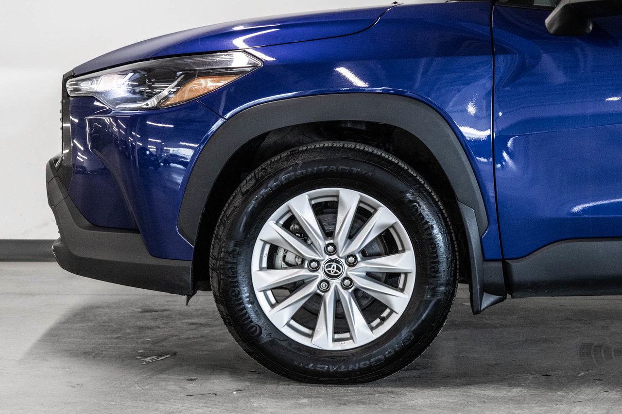 2023 Toyota Corolla Cross LE-3