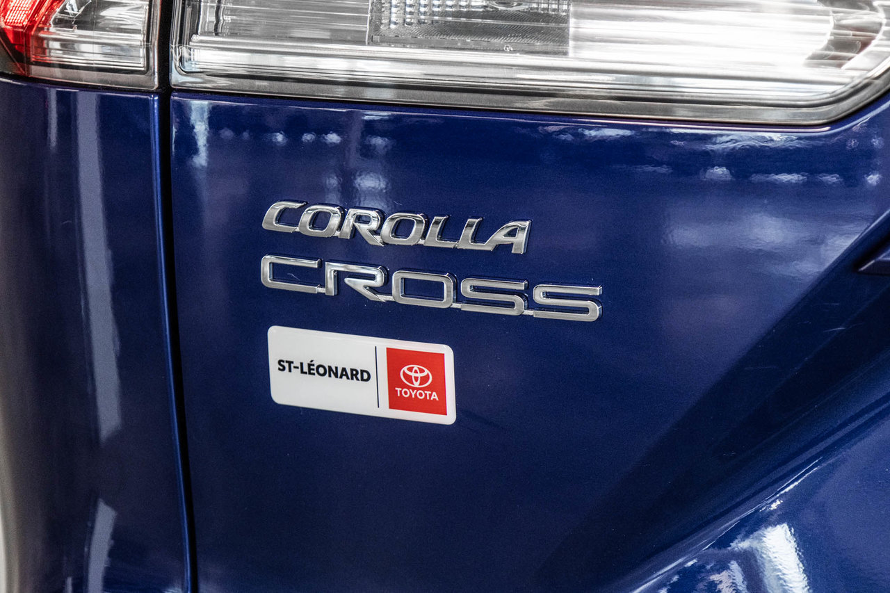 2023 Toyota Corolla Cross LE-8