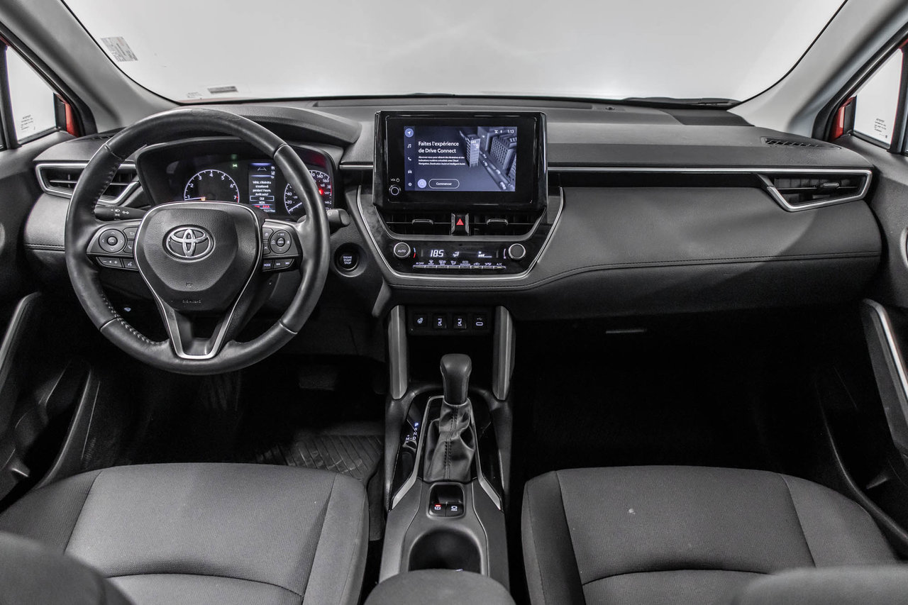 2024 Toyota Corolla Cross LE-27