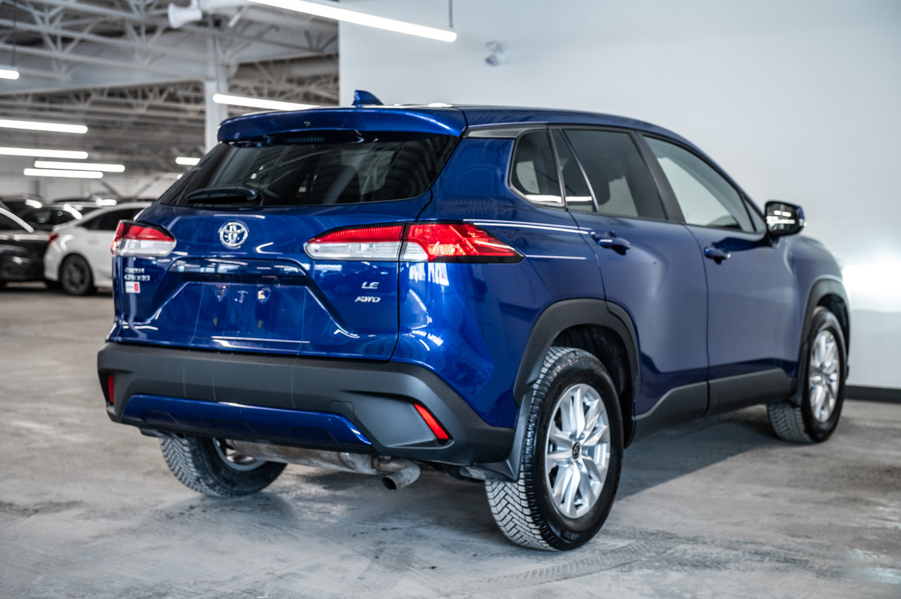2024 Toyota Corolla Cross LE-8