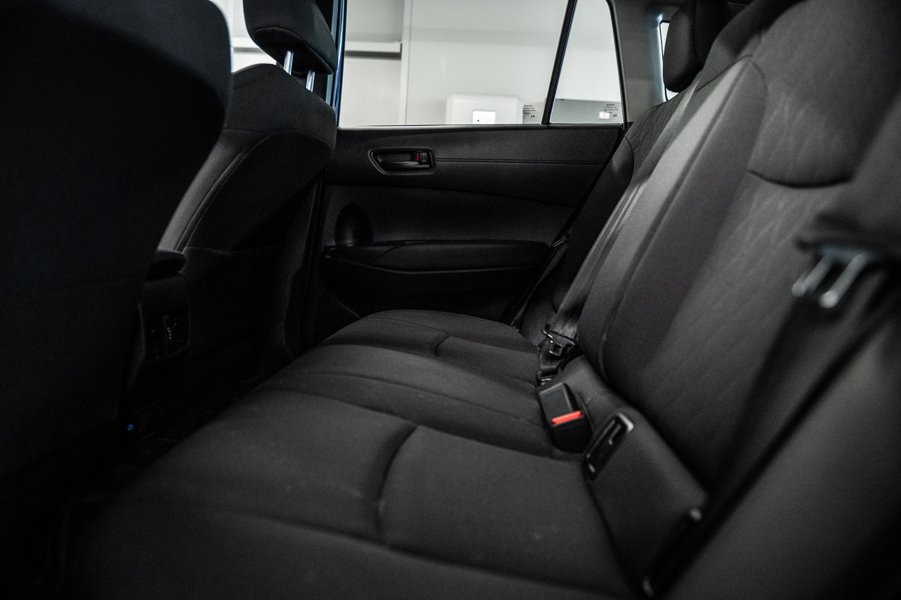 2024 Toyota Corolla Cross LE-26