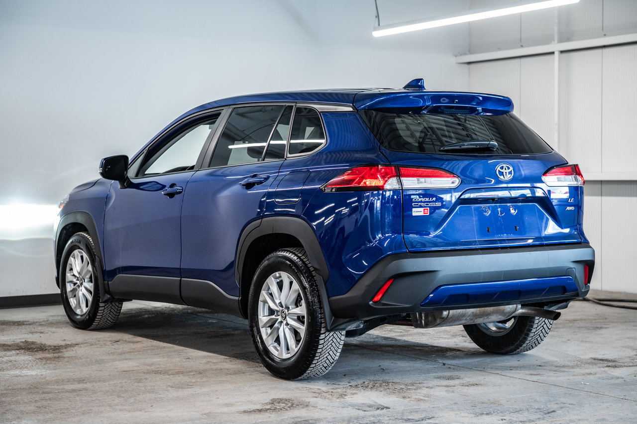 2024 Toyota Corolla Cross LE-6