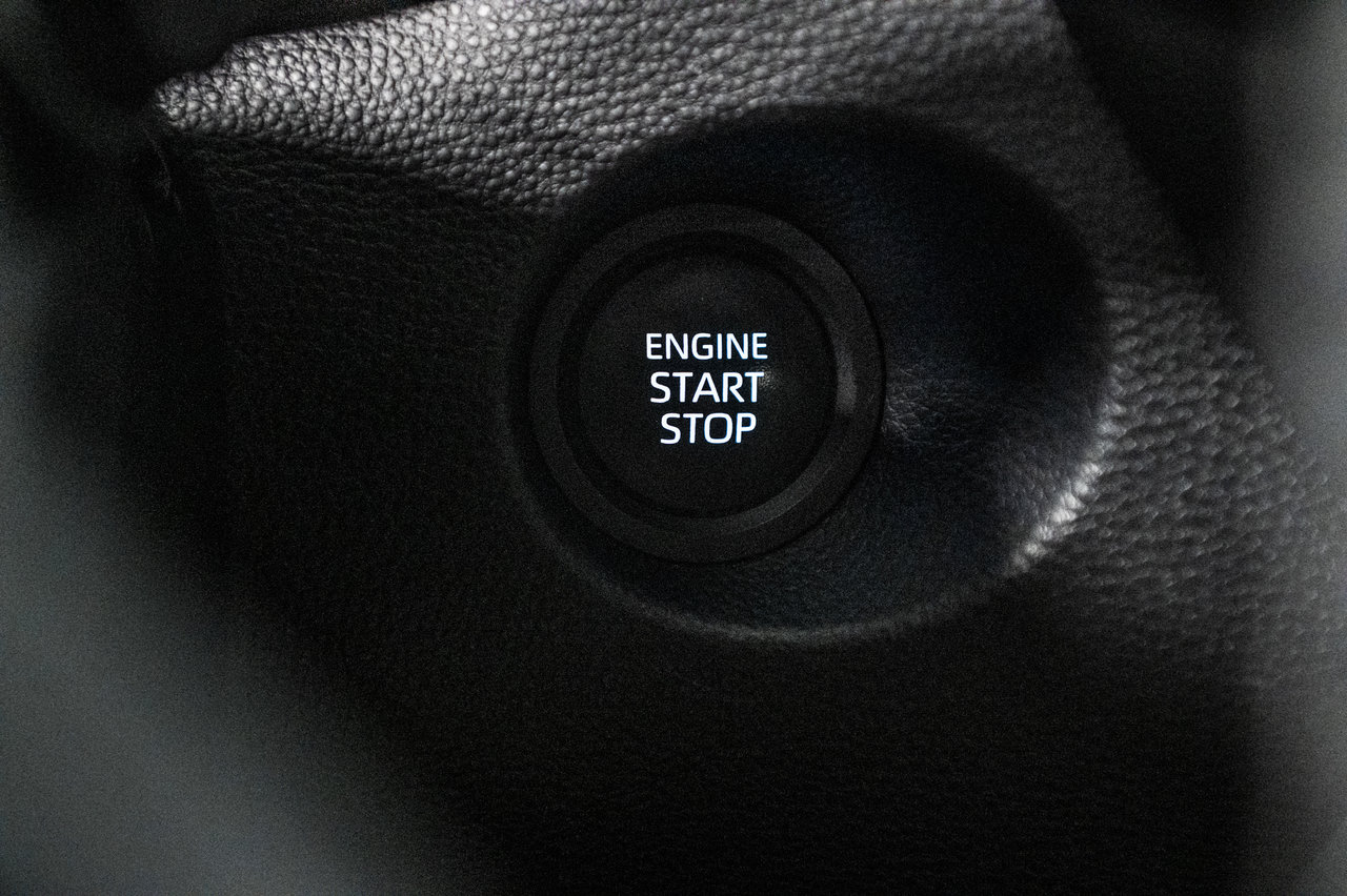 2024 Toyota Corolla Cross LE-19