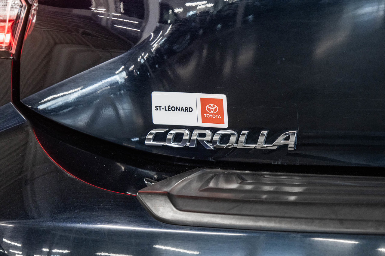 2019 Toyota Corolla Hatchback SE-8