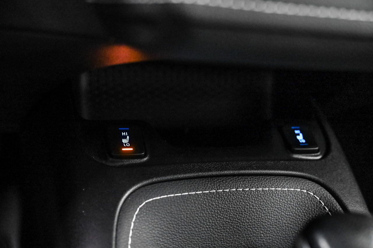 2022 Toyota Corolla Hatchback Base-13