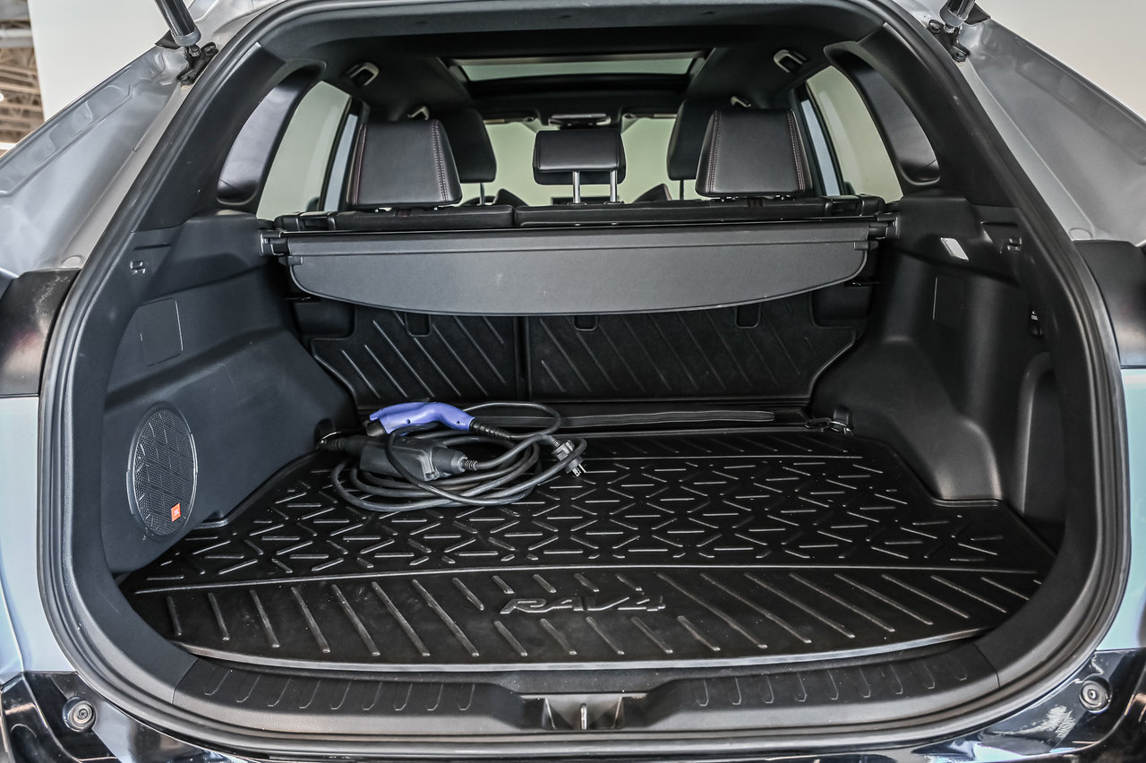 2022 Toyota RAV4 Prime XSE-12