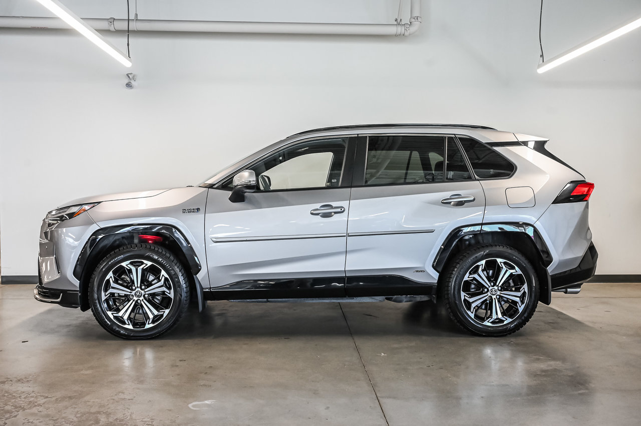 2022 Toyota RAV4 Prime XSE-4